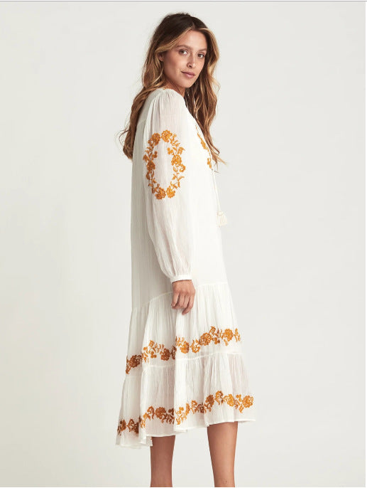 Elegant Embroidered Summer Dress – Feminine Style